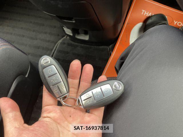 Nissan SERENA 2009-10 6219334-8
