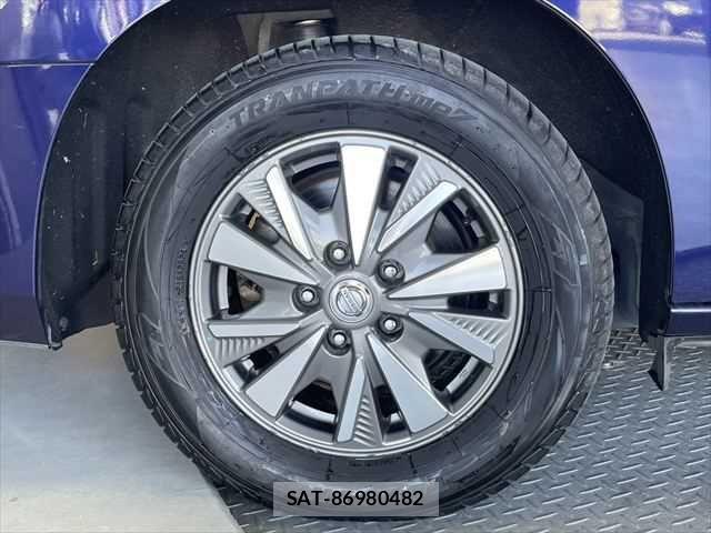 Nissan SERENA 2019-04 6219322-24