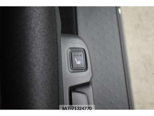 Nissan SERENA 2024-03 6219225-12