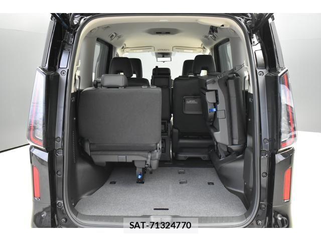Nissan SERENA 2024-03 6219225-21
