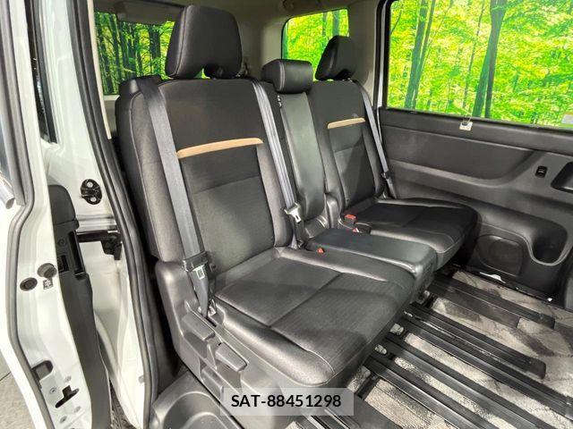 Nissan SERENA 2024-06 6247260-9