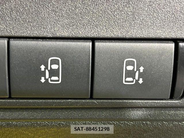 Nissan SERENA 2024-06 6247260-5
