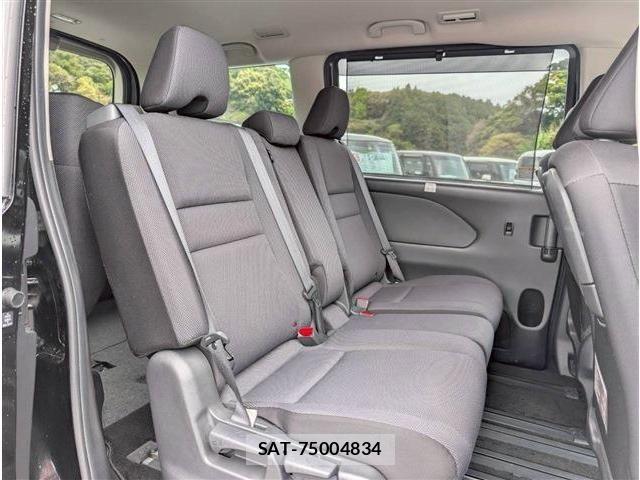 Nissan SERENA 2018-02 6277276-15