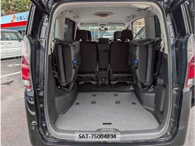 Nissan SERENA 2018-02 6277276-19
