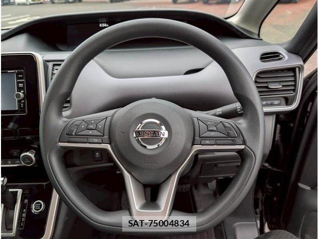 Nissan SERENA 2018-02 6277276-20