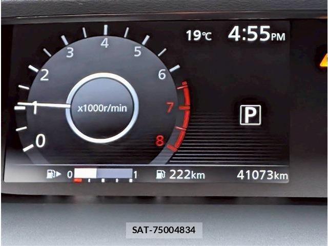 Nissan SERENA 2018-02 6277276-25
