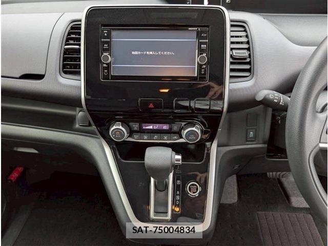 Nissan SERENA 2018-02 6277276-27