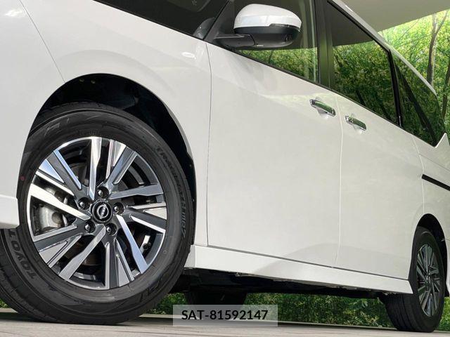Nissan SERENA 2023-11 6272811-14