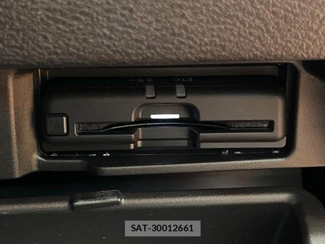 Nissan SERENA 2021-10 6502923-8