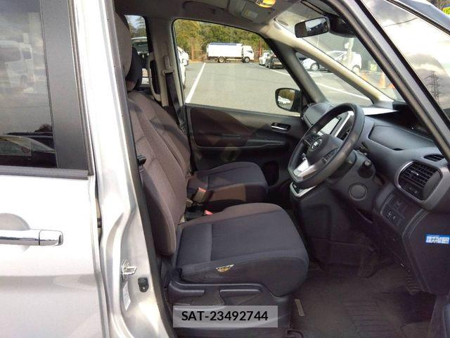 Nissan SERENA 2019-02 6527493-3