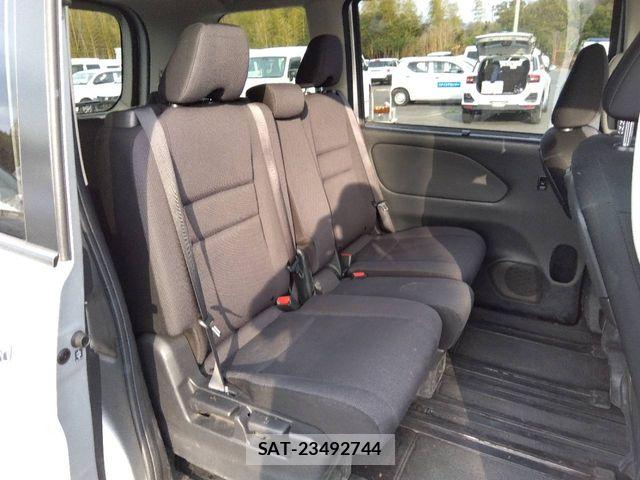 Nissan SERENA 2019-02 6527493-4