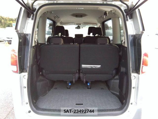 Nissan SERENA 2019-02 6527493-5