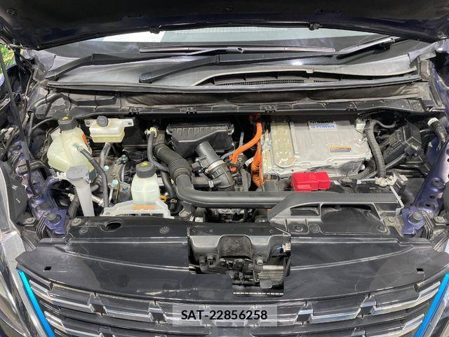 Nissan SERENA 2019-09 6614659-17