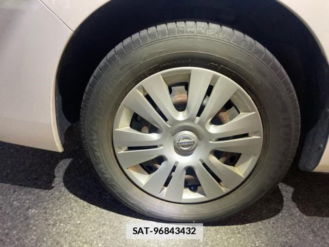 Nissan SERENA 2011-05 6614686-7
