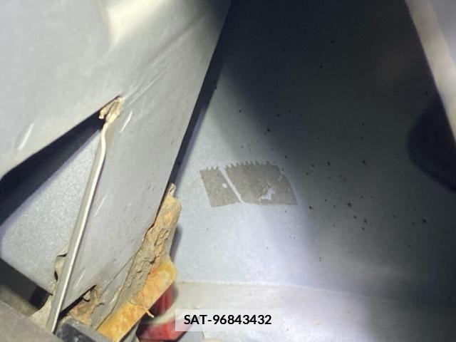 Nissan SERENA 2011-05 6614686-21