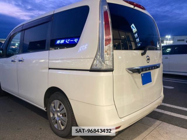 Nissan SERENA 2011-05 6614686-3