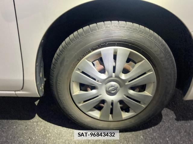 Nissan SERENA 2011-05 6614686-4
