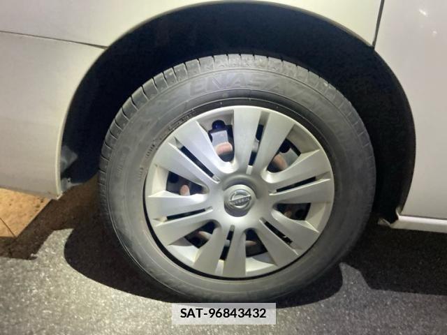Nissan SERENA 2011-05 6614686-5