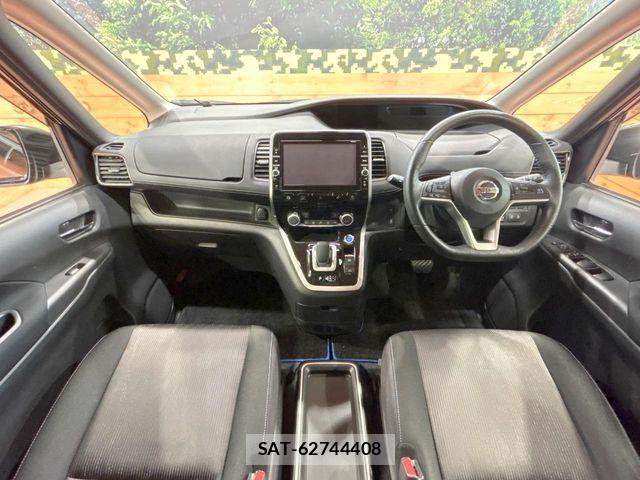 Nissan SERENA 2018-09 6614670-1
