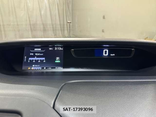 Nissan SERENA 2017-03 6614674-11