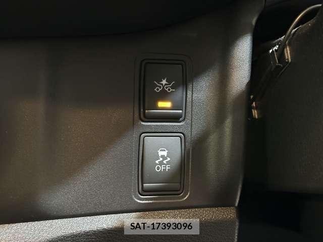 Nissan SERENA 2017-03 6614674-16
