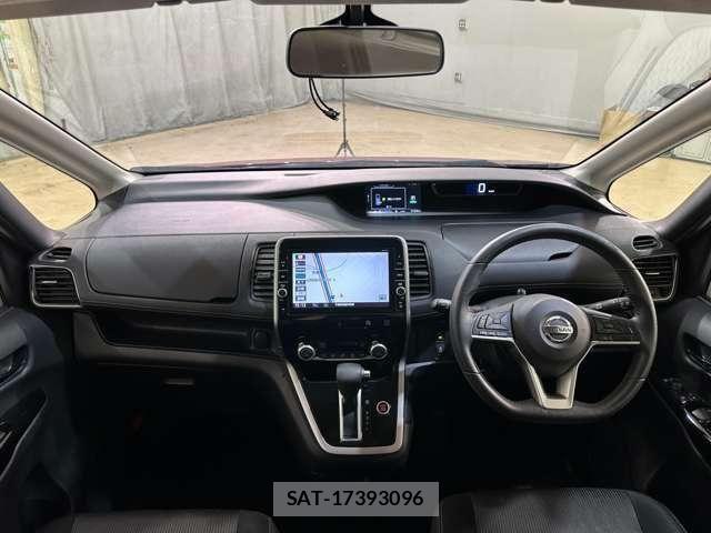 Nissan SERENA 2017-03 6614674-18