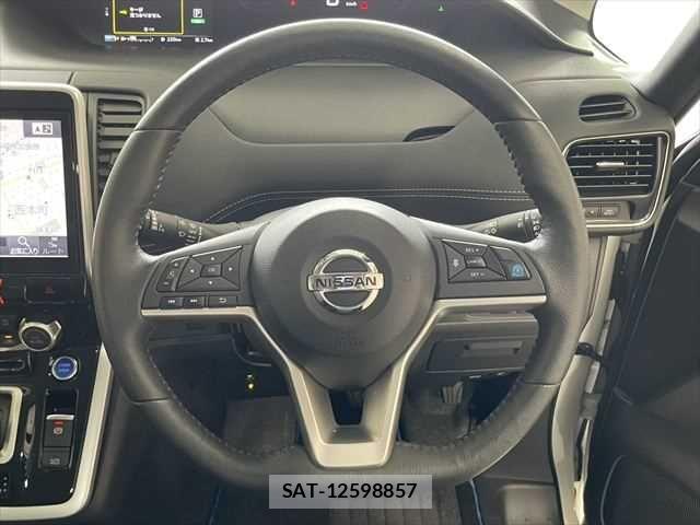 Nissan SERENA 2018-07 6614665-13