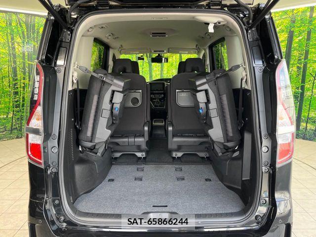 Nissan SERENA 2022-12 6614643-10