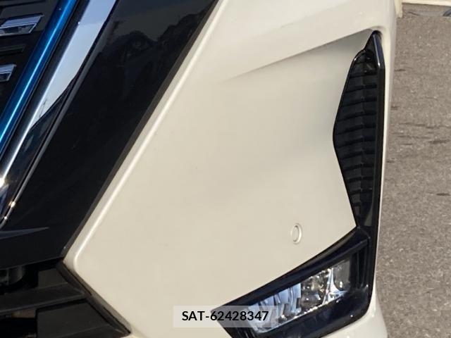 Nissan SERENA 2022-04 6614636-11