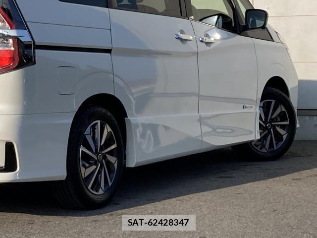 Nissan SERENA 2022-04 6614636-17