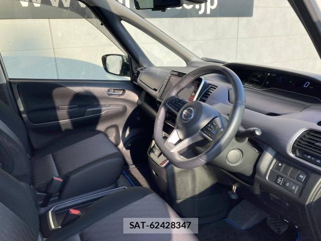 Nissan SERENA 2022-04 6614636-21