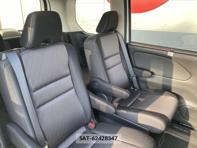 Nissan SERENA 2022-04 6614636-23