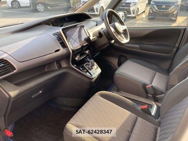 Nissan SERENA 2022-04 6614636-25