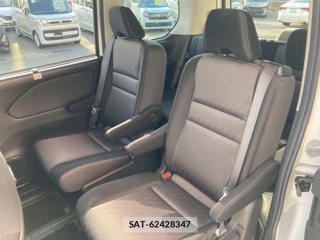 Nissan SERENA 2022-04 6614636-27