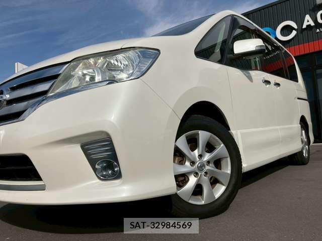 Nissan SERENA 2011-12 6642495-10