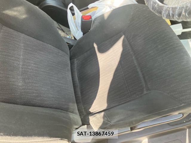 Nissan SERENA 2009-02 6673549-17