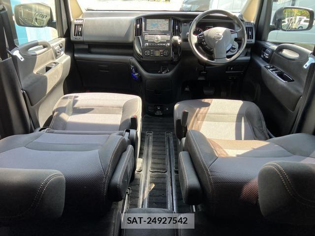 Nissan SERENA 2009-10 6673545-5