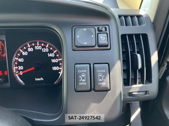 Nissan SERENA 2009-10 6673545-6