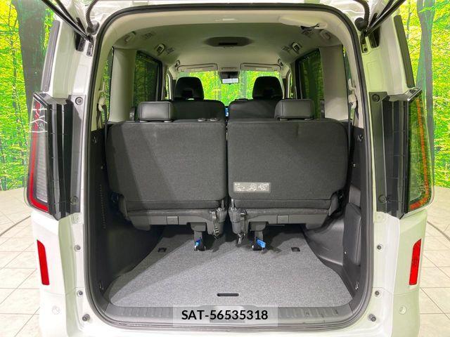 Nissan SERENA 2023-02 6673510-12