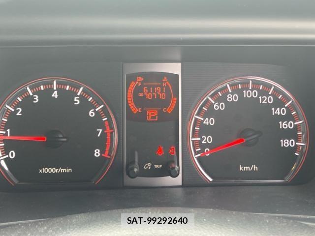 Nissan SERENA 2009-06 6673546-11