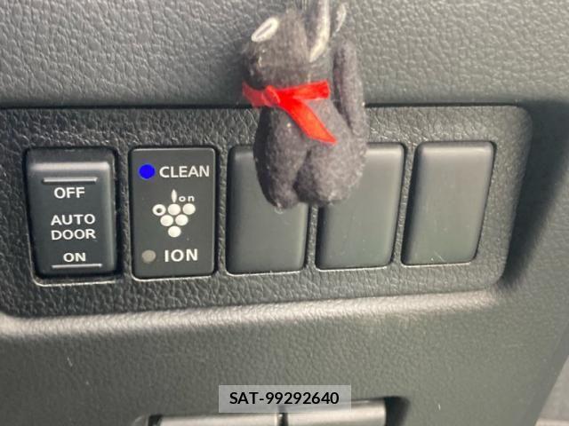 Nissan SERENA 2009-06 6673546-17
