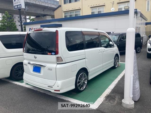 Nissan SERENA 2009-06 6673546-19