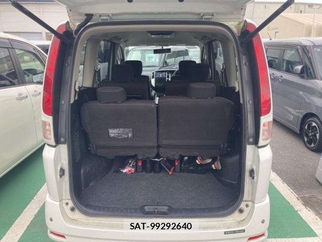 Nissan SERENA 2009-06 6673546-22