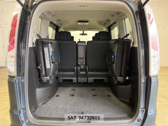 Nissan SERENA 2012-03 6677948-10