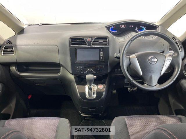 Nissan SERENA 2012-03 6677948-1