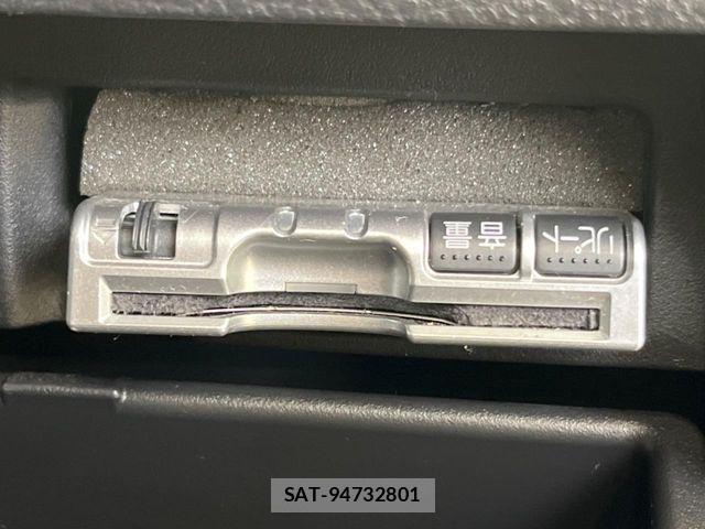 Nissan SERENA 2012-03 6677948-5