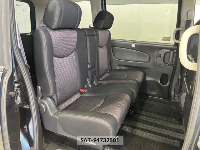 Nissan SERENA 2012-03 6677948-8