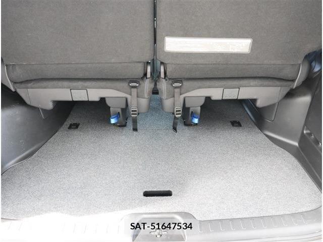 Nissan SERENA 2022-10 6677916-18