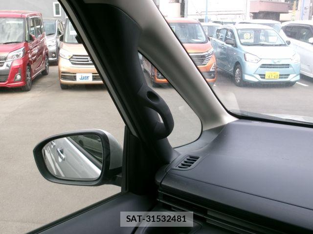 Nissan SERENA 2023-08 6677885-23