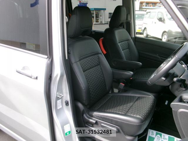 Nissan SERENA 2023-08 6677885-8